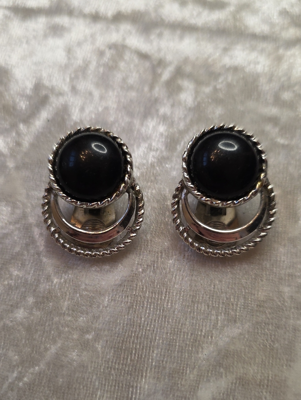 Vintage Sarah Coventry Bold & Beautiful Clip On Grannycore Earrings